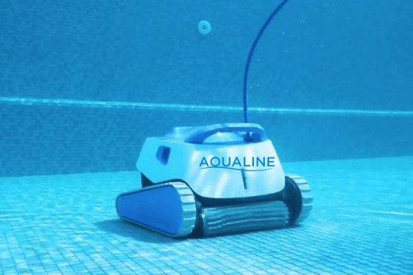 robot bể bơi thông minh